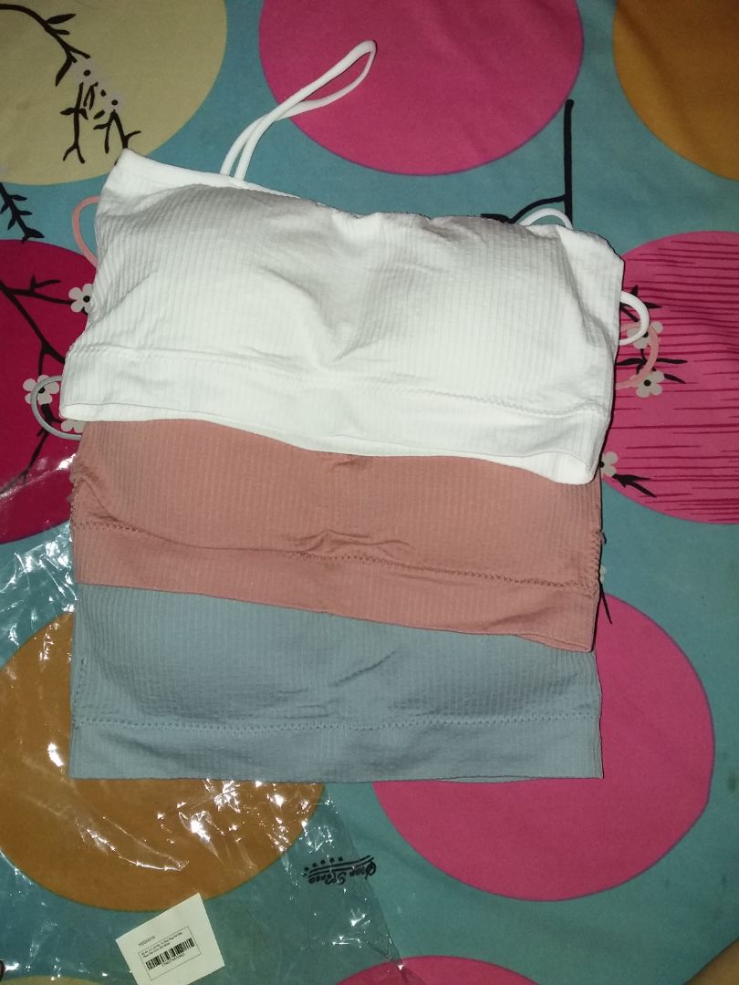 chất lượngtốt mềm mại .thế nhưng đặt compo 4 cái  mà nhận đươc có 3 cái áo à. Mong shop gửi nốt cái còn lại nha.?