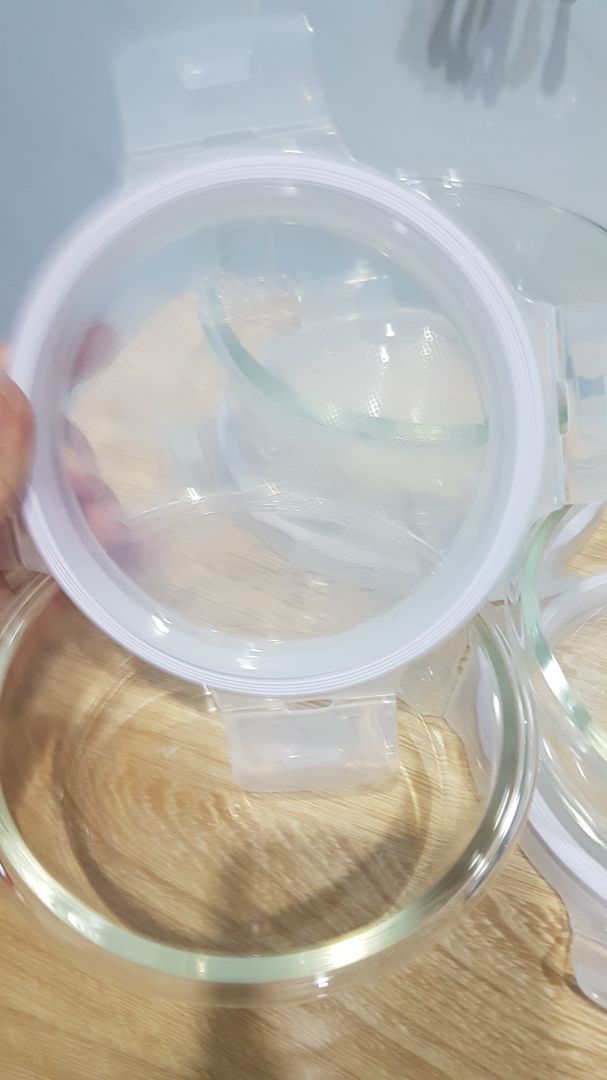 Mình rất thích. Tiki đóng gói bằng giấy, không túi xốp nhưng không bị sứt mẻ gì, bảo vệ môi trường.