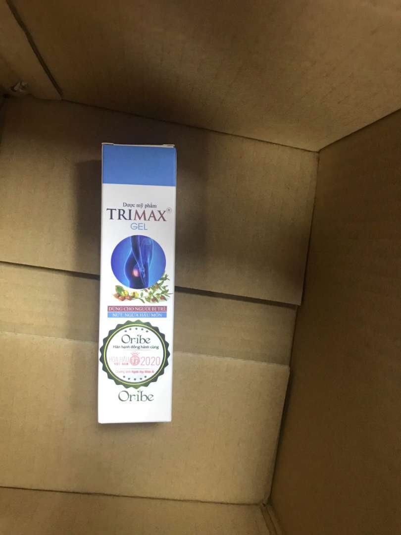 mùi thì chưa ngửi mình nghĩ là ko có mùi í. Gel ko màu ko làm dơ đồ mình mặc tui thoa ngày 2 lần đc 2 tuần r thấy hiệu quả nên mới nhớ lên đây đánh giá. Mn mua dùng thử ikk mùi thì chưa ngửi mình nghĩ là ko có mùi í. Gel ko màu ko làm dơ đồ mình mặc tui thoa ngày 2 lần đc 2 tuần r thấy hiệu quả nên mới nhớ lên đây đánh giá. Mn mua dùng thử ikk