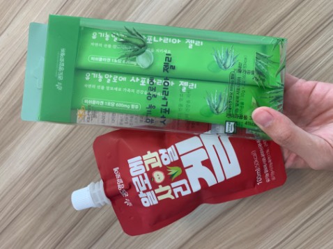 Sản phẩm tốt lắm nek, shop giao hàng nhanh, gói kỹ lượng, thạch collagen vị nào ăn cũng ngon, cảm ơn shop tặng thêm quà tặng nhé, sẽ ủng hộ shop tiếp