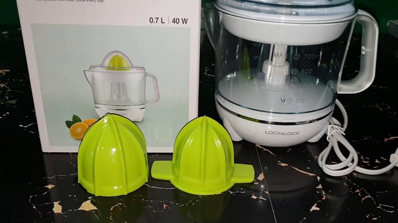 Nhỏ gọn, tiện dụng, dễ tháo ráp, dễ vệ sinh, làm việc vắt cam trở nên quá đơn giản nhanh gọn và mình siêng uống nước cam hơn hẳn.. Thích quá nên mua luôn thêm 1 cái tặng mẹ chồng 🥰