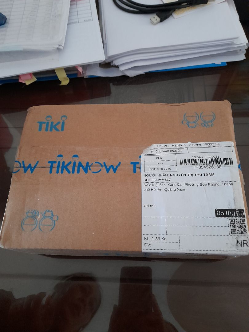 nội dung hay. giấy thơm và mịn. bìa cứng. đóng gói cẩn thận. giá rẻ hơn khi mua bên ngoài. mình mua để tặng nên rất hài lòng. nên mua nha các bạn