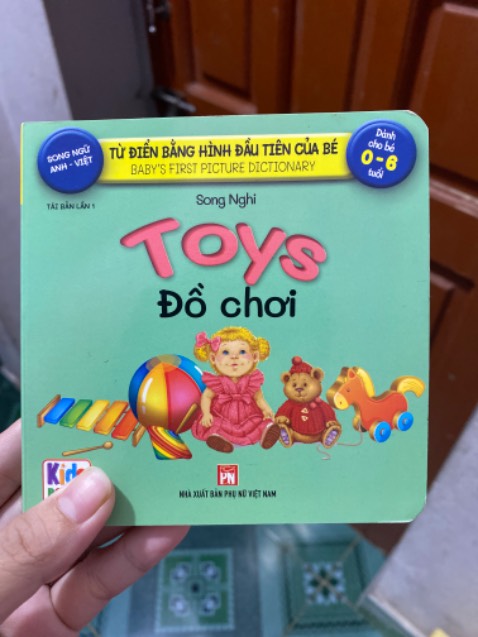 Nội dung như mô tả. Bé đang nhỏ nên mình chưa cho học, hình ảnh đẹp, chất liệu tốt