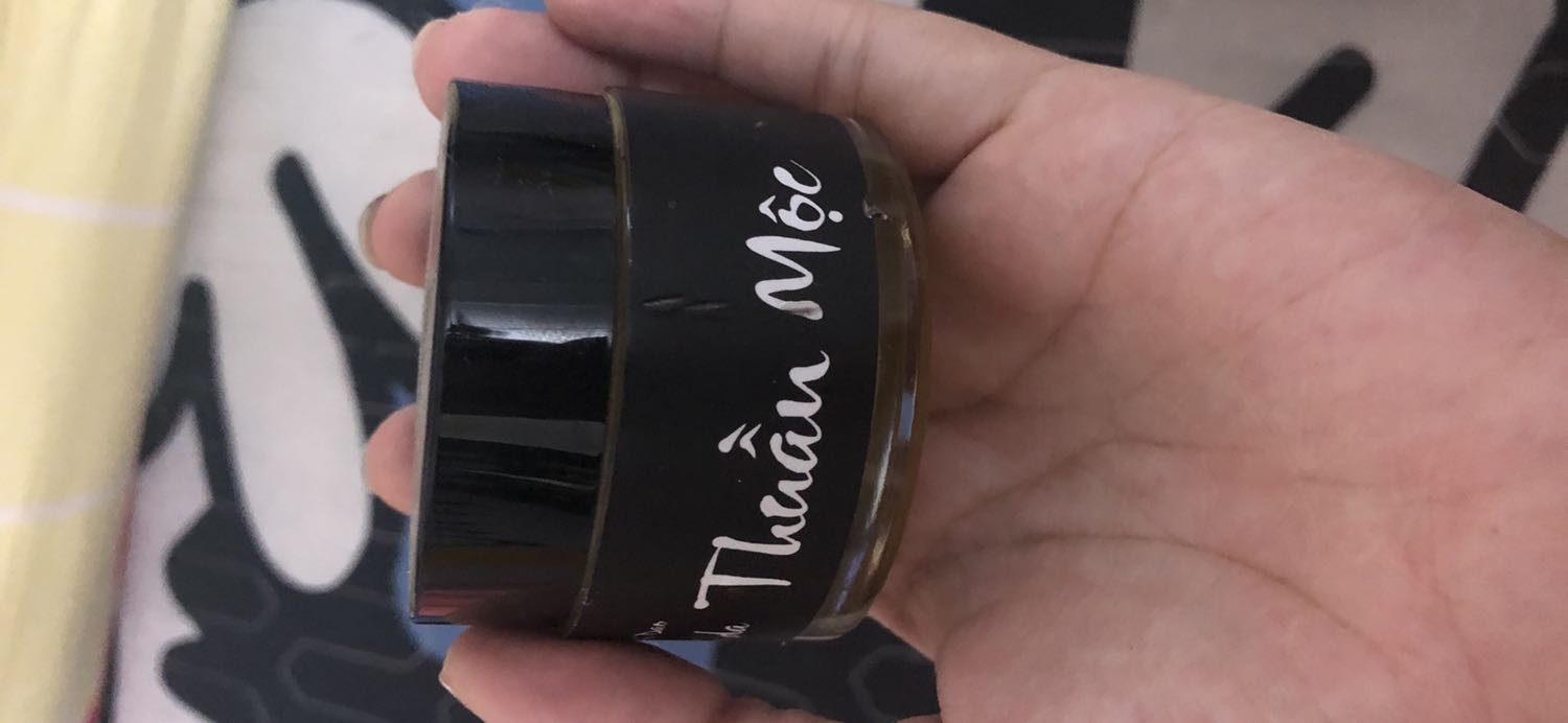 Giao hàng nhanh, gói cẩn thận
Thuần mộc kem xài rất ok, có mục nhọt bôi lên đỡ đau hẳn, qua ngày sau xẹp dần. Đỡ phải uống thuốc hay tiểu phẫu