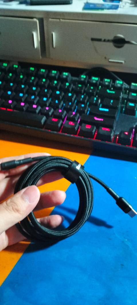 Nhìn chung ổn. Chưa *** dòng. Không có hộp đựng - chỉ có cái khay đựng kèm giấy.