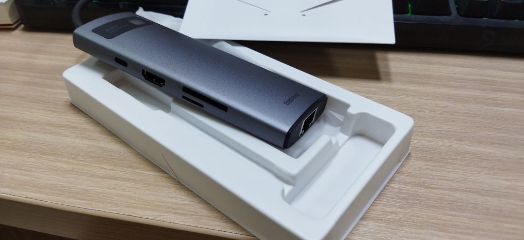 Sản phẩm đẹp, tuy nhiên cầm tay quá nhẹ so với tưởng tượng nhưng chức năng sử dụng tốt. Nhà cung cấp đóng hàng cẩn thận