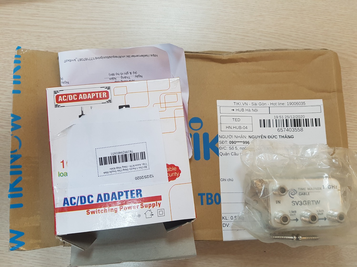 Sản phẩm nhận được hoàn toàn sai khác với mô tả & đơn hàng đã đặt về Thương  hiệu, Model, mẫu mã, tem nhãn, chất lượng, chủng loại. Bao bì đóng gói cũ, rách.

Hoàn toàn không hài lòng với sản phẩm nhận được.
Đã gửi yêu cầu thu hồi đến Tiki, yêu cầu thu hồi sản phẩm và hoàn trả thanh toán.