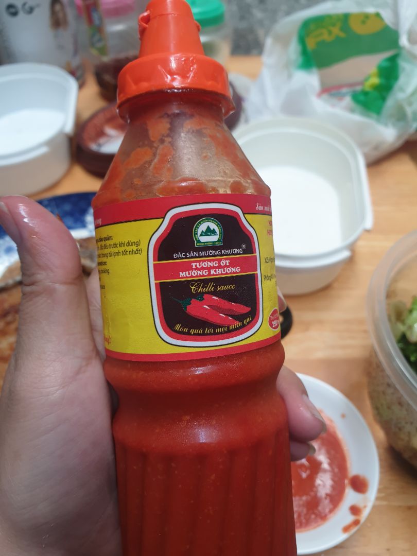 tương có vị chua chua nên ăn với mấy món nước rất ngon nhưng với món rán thì ko hợp.