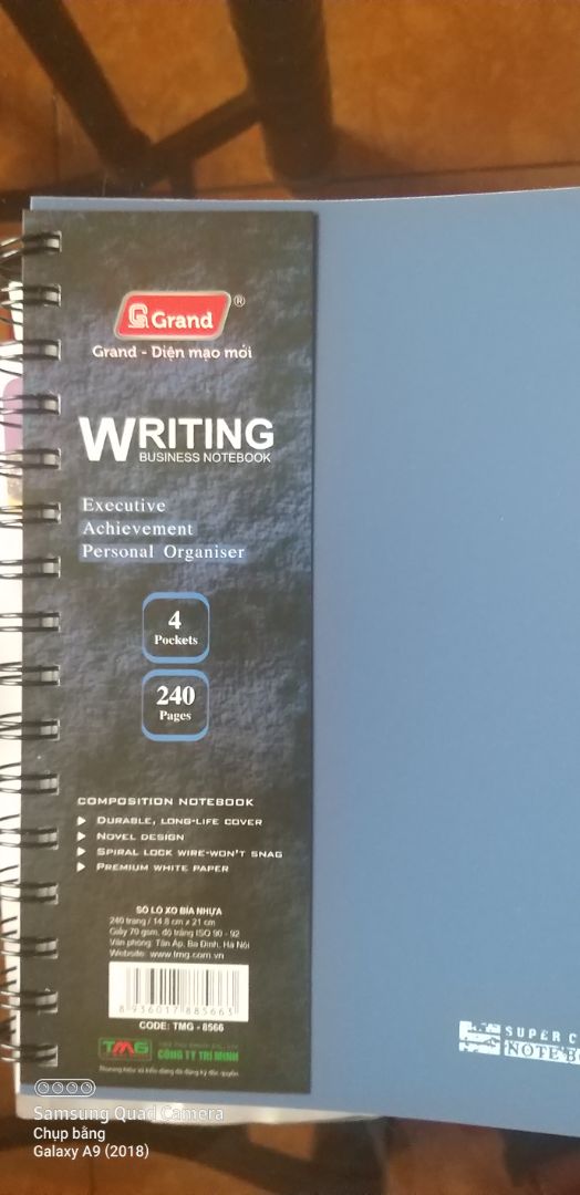 giao hàng đúng thời gian, mác hơi bong tró tí nhưng mà nhìn chung thì cũng ok ạ