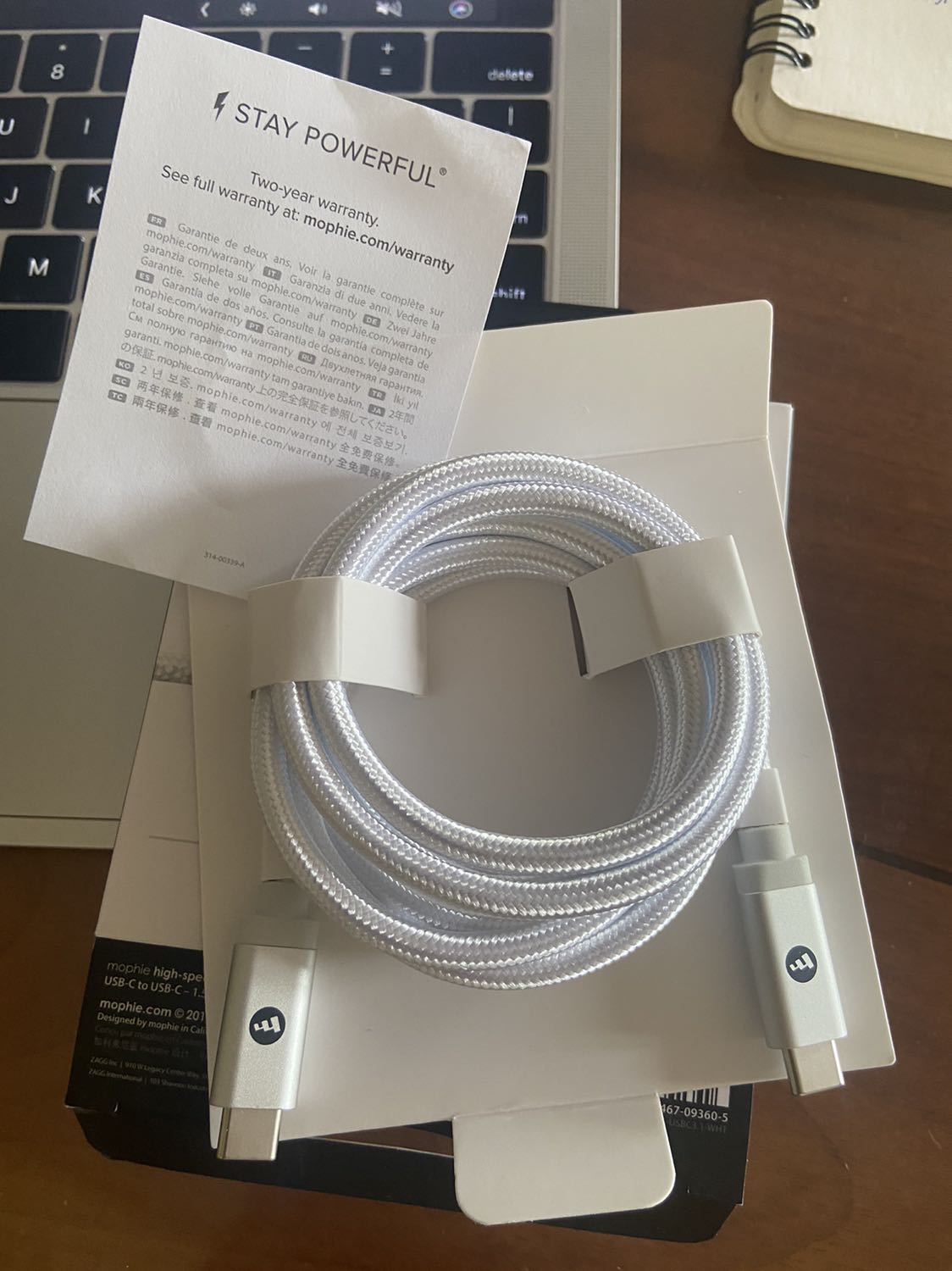 - Giao hàng rất nhanh
- Hàng chính hãng Mophie
=> Cực kì hài lòng