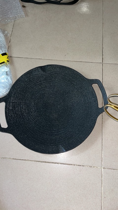 Chất liệu tạm ổn, dùng đc cho mọi loại bếp, chiên thịt ok