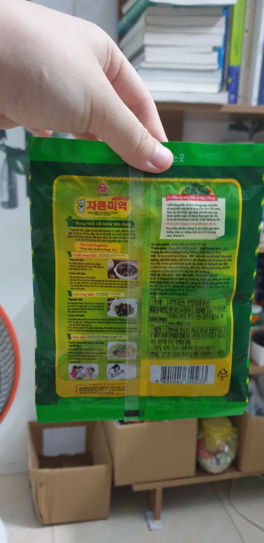 mua về nấu canh rong biển thử. rong nở to , giòn ................................................................. mua về nấu canh rong biển thử. rong nở to , giòn .................................................................