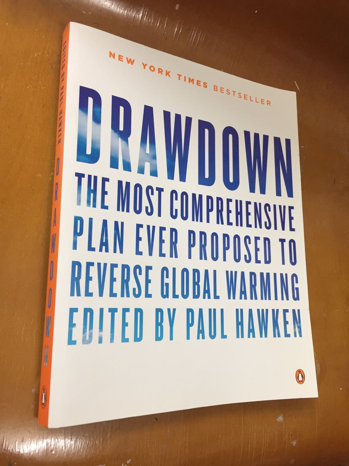 Thủ tục mua, giao hàng nhanh chóng và thuận tiện. Sách được bọc kỹ nên không gặp bất kỳ hư hại nào.
Sách bìa mềm, khổ to, in màu, chất lượng giấy trung bình, khổ chữ hơi nhỏ.
Đánh giá này không bao gồm nội dung cuốn sách.