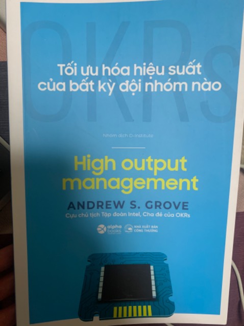 Nội dung hay, khuyên nên đọc 
Bìa bắt mắt, chất lượng giấy tốt 
Giao hàng nhanh, gói kĩ 
Hàng về không defect