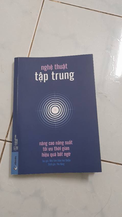 Đọc hết r. Hay vs đáng đọc lắm. Tui cũng tham khảo cách tập trung trong này á mn. Khởi đầu thấy khá ổn. Mua thử đọc đi mn. Mk khá tâm đắc mấy trang mk chụp ấy. Đọc thử nha