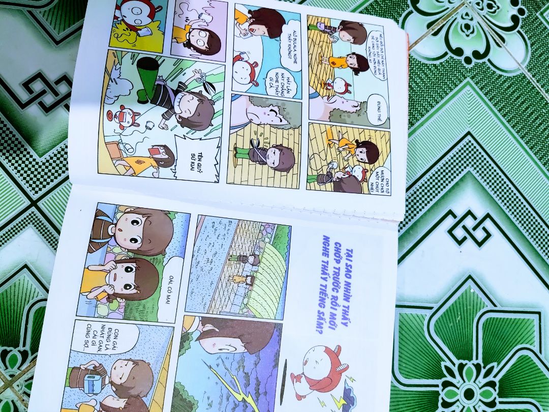 sách đẹp.mới nhận chưa thấy gì. còn quyển vật lí vui và quyển các hiện tượng tự nhiên bị bung giấy ra.