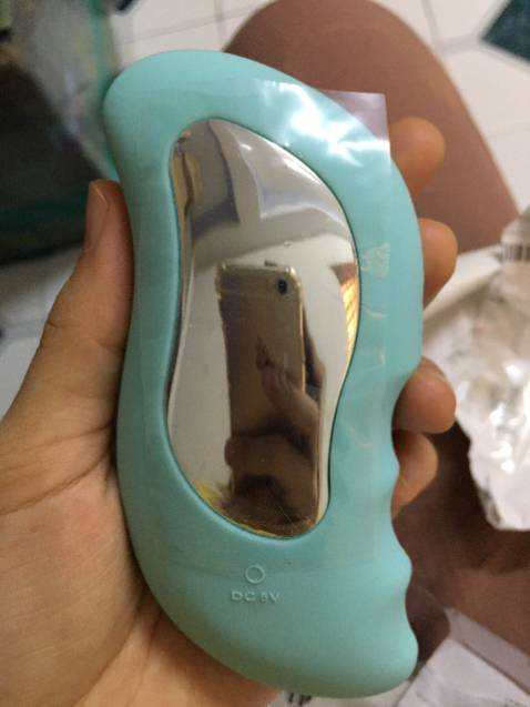 Màu đẹp, giao hàng nhanh, shop tư vấn nhiệt tình. Nhìn xịn xò phết, mà giá lại rẻ hơn so với thị trường nữa. Hàng ok nha. Sẽ ủng hộ shop lần tiếp theo =)