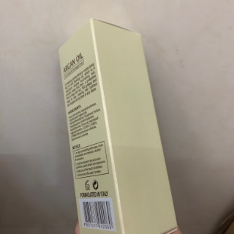 Mùi thơm, mượt tóc. Sản phẩm ok vừa túi tiền Mùi thơm, mượt tóc. Sản phẩm ok vừa túi tiền