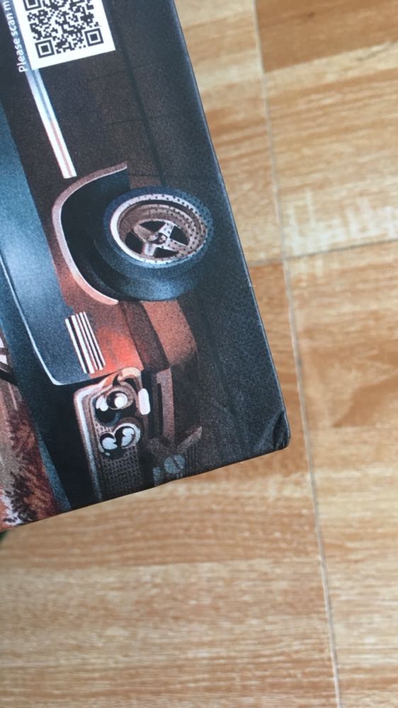 Giao hàng bên tiki nhanh khủng khiếp, mới đặt CN hôm qua mà sáng nay đã giao rồi.
Nhưng mìk k hài lòng ở đây là cách đóng gói, mở ra kiểu như hai quyến sách trơ trọi, k có bọc chống sốc gì cả. Không biết do vận chuyển hay sách bị sẵn mà góc sách bị hư hại, may mà k nhiều, đỡ hơn cuốn Hai số phận Còn phần ở giữa sách nên mong nhà xuất bản cẩn thận trong việc may hết chỉ để không bị hư gãy.