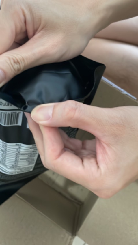 Giao bịch bị lủng. Đổ đầy ta ngoài