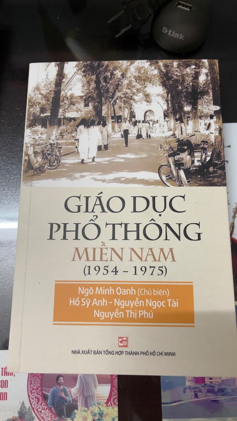Sách nhiều thông tin bổ ích
Hiểu nhiều hơn