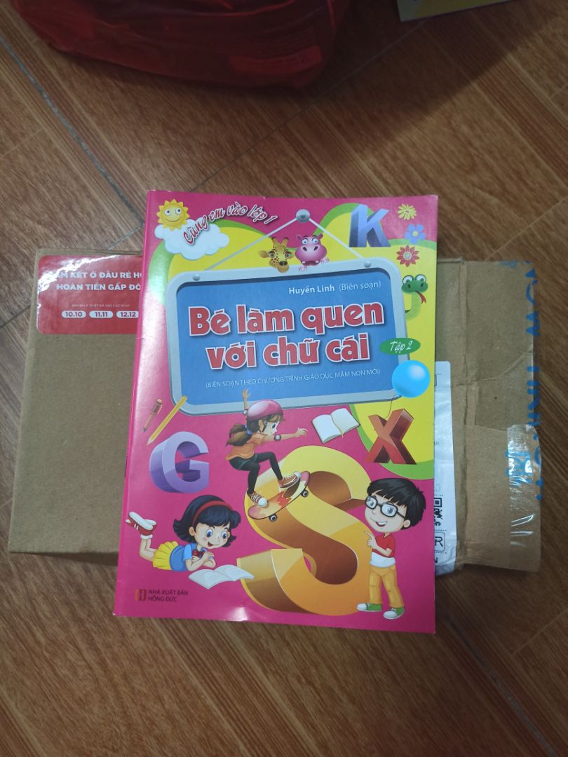 Bé nhà rất thích,sách mới toanh