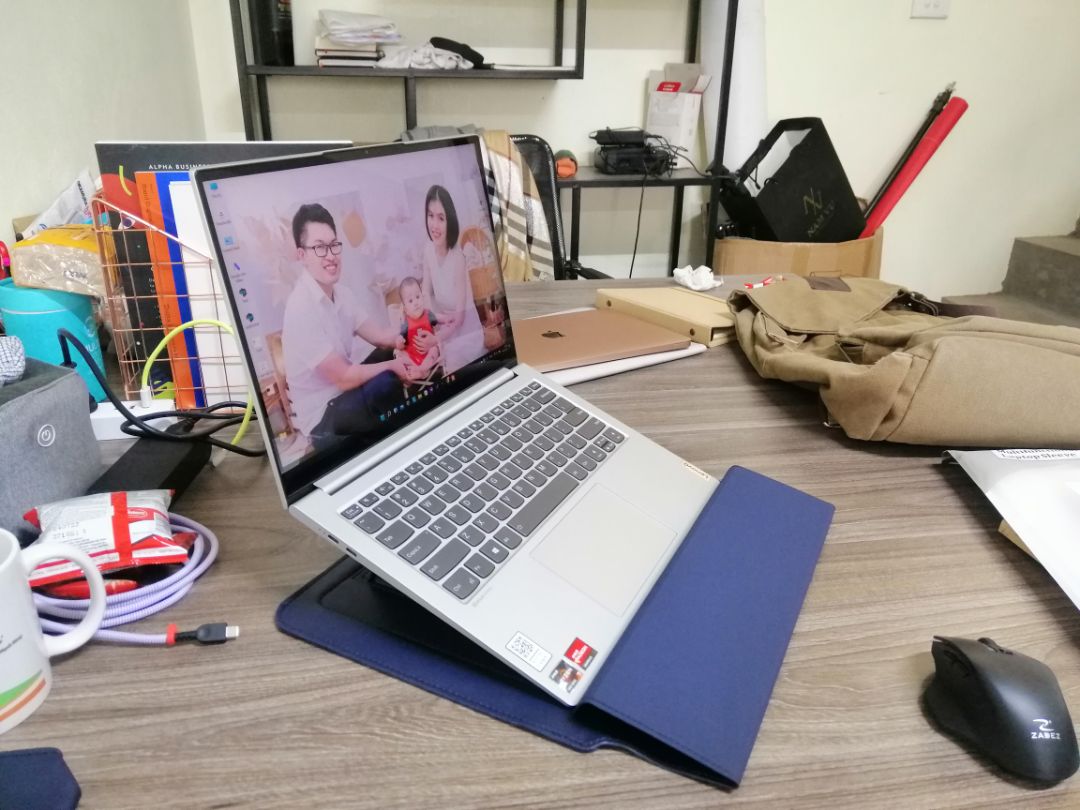 Túi da mềm, màu sắc đẹp, đa năng và tiện ích đúng như mô tả. Shop tư vấn nhiệt tình. Chất lượng đáng đồng tiền