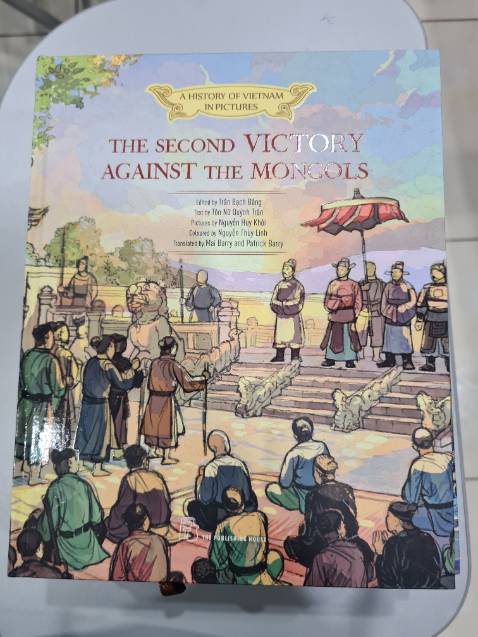 Nội dung khá sát với lịch sử, đọc dễ hiểu, màu khá đẹp