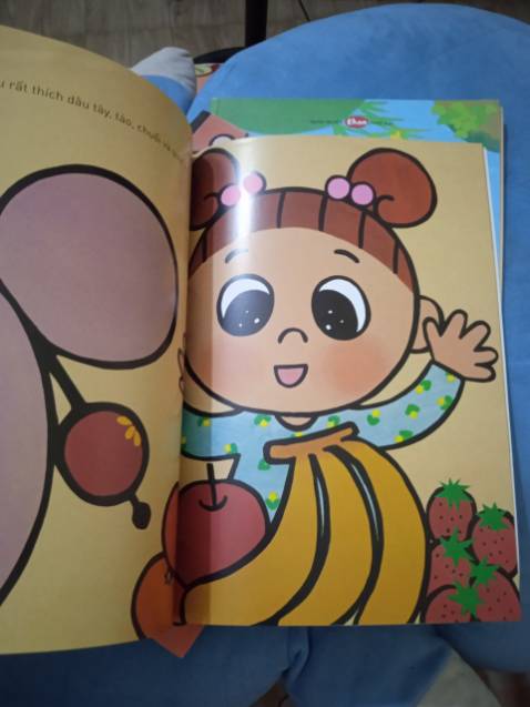 Sách như hình nhưng mà sop giao thiếu cho mk 1 cuốn, nhắn hỏi thì sop đã gửi lại cho mình kèm đơn sau ròi nha