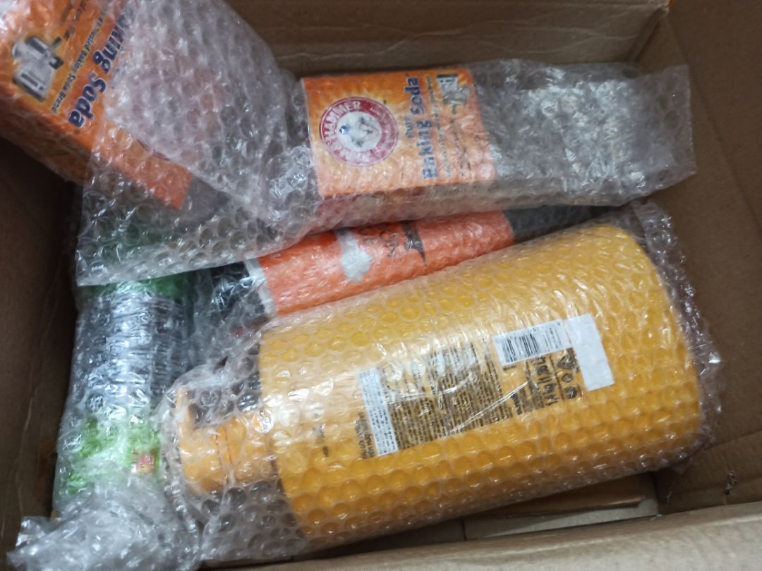 thời gian nhận hàng khá lâu, shop đóng hàng cực kỳ cẩn thận, bọc lớp nylon chống va đập riêng từng món, hết sức hài lòng.