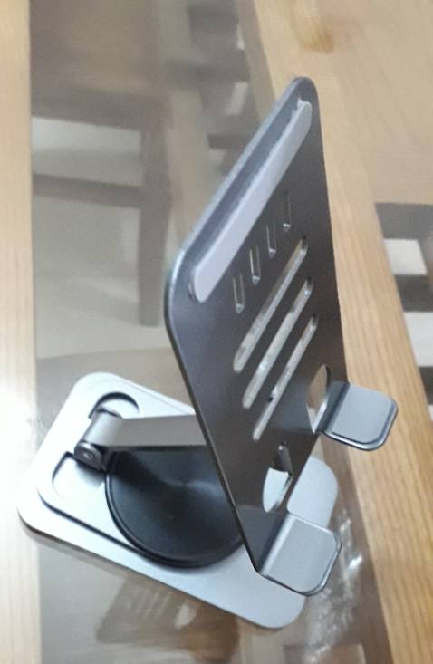 Thiết kế sản phẩm chắc chắn, tiện dụng, đóng gói cẩn thận, ship đúng ngày.