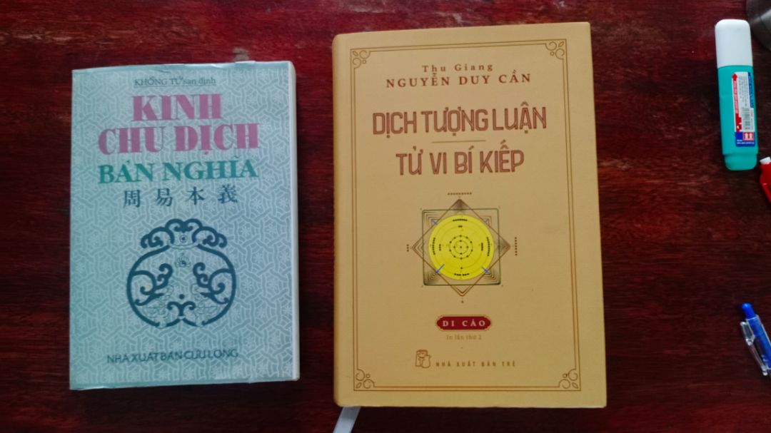 Sách căn bản và hay. Sách được biện tập khoa học, dễ hiểu.
Rất thích cho luôn 10⭐⭐⭐⭐⭐ ⭐⭐⭐⭐⭐ sách có phần NGUYÊN VĂN CHỮ HÁN, để trích lục và so sánh như các tác giả, dịch giả xưa viết dịch rất dụng tâm và đáng kính như Cụ NGUYỄN DUY CẦN, Cụ HUỲNH MINH ĐỨC, Cụ LÊ QUÝ ĐÔN..