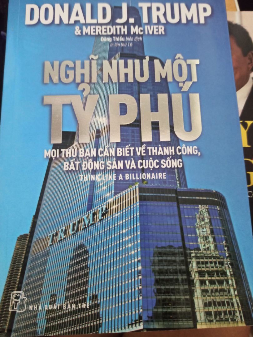 Sách rất đẹp . Đóng gói rất cẩn thận . Nhìn sách thấy mua nó rất đáng tiền . Shop còn tặng thêm sổ tay và mã quà tặng . Ủng hộ shop