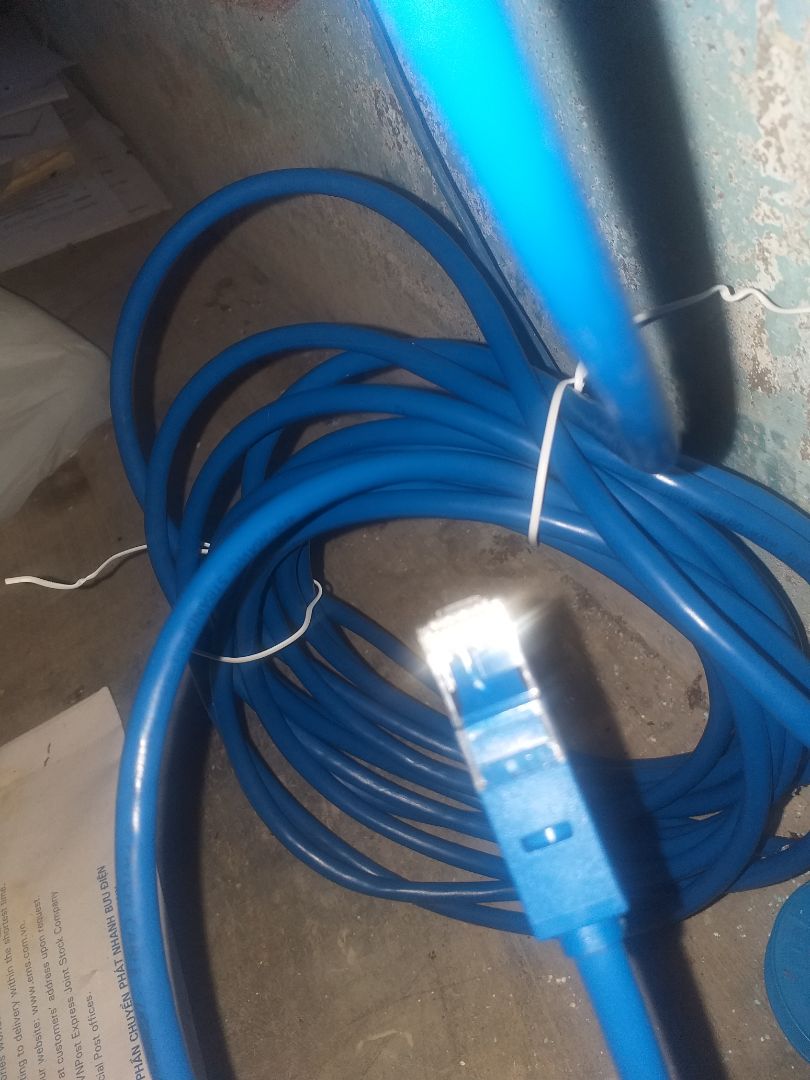 Hài lòng giao hàng nhanh chóng 
đây truyền tín hiệu qua 
chất lượng tốt
dây dầy cứng cáp 
tốc độ thì ổn trong tầm giá 
hàng chính hãng an tâm