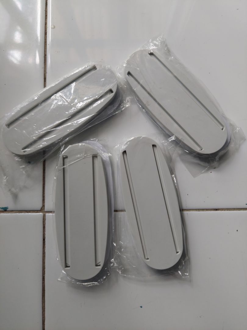 Tiện lợi. Keo dính chắc nhưng không biết có chịu được thời gian lâu không.