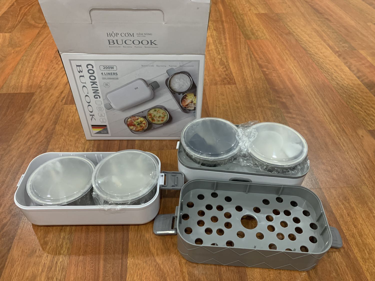 Hộp cơm rất chắc chắn chuẩn hãng BUCOOK cám ơn shop.