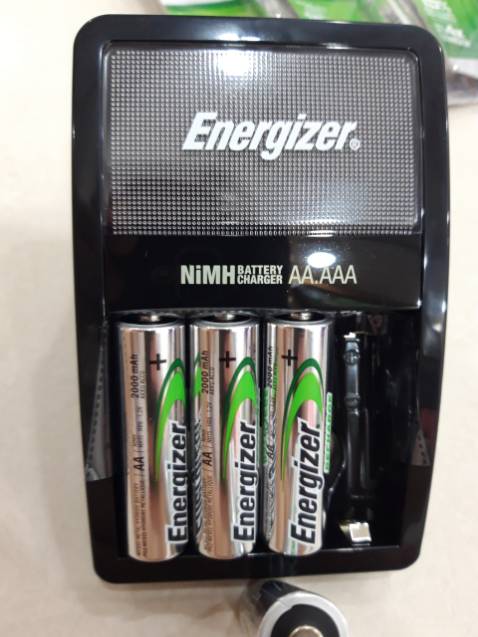 Hàng giao nhanh (2h kể từ lúc đặt hàng), đúng như mô tả, mới và còn nguyên niêm, sạc và pin AA sx 12/2020, pin AAA sx 03/2021. Trước mắt đánh giá 5* cho ngoại quan và giao hàng, để xài thử và đánh giá chất lượng sau (Nếu ok sẽ giữ nguyên đánh giá) Hàng giao nhanh (2h kể từ lúc đặt hàng), đúng như mô tả, mới và còn nguyên niêm, sạc và pin AA sx 12/2020, pin AAA sx 03/2021. Trước mắt đánh giá 5* cho ngoại quan và giao hàng, để xài thử và đánh giá chất lượng sau (Nếu ok sẽ giữ nguyên đánh giá)