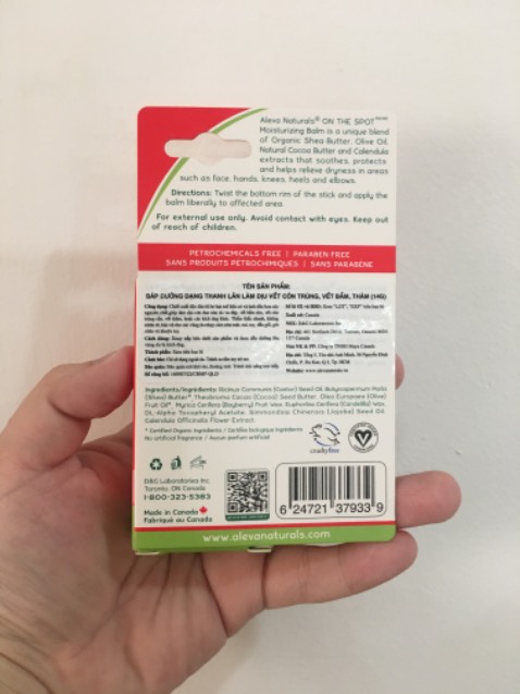 Dạng sáp lăn. Mình mua cho bé nhà sử dụng. Lăn vô mấy vết muỗi cắn thấy hiệu quả. Ko bết rít, mùi dịu nhẹ. 
Thấy shop có nhiều sản phẩm thuần chay an toàn cho cả mẹ và bé nhập khẩu từ Canada. 
Vote 5 sao, sẽ tham khảo ủng hộ shop thêm vài sản phẩm.👍👍👍👍