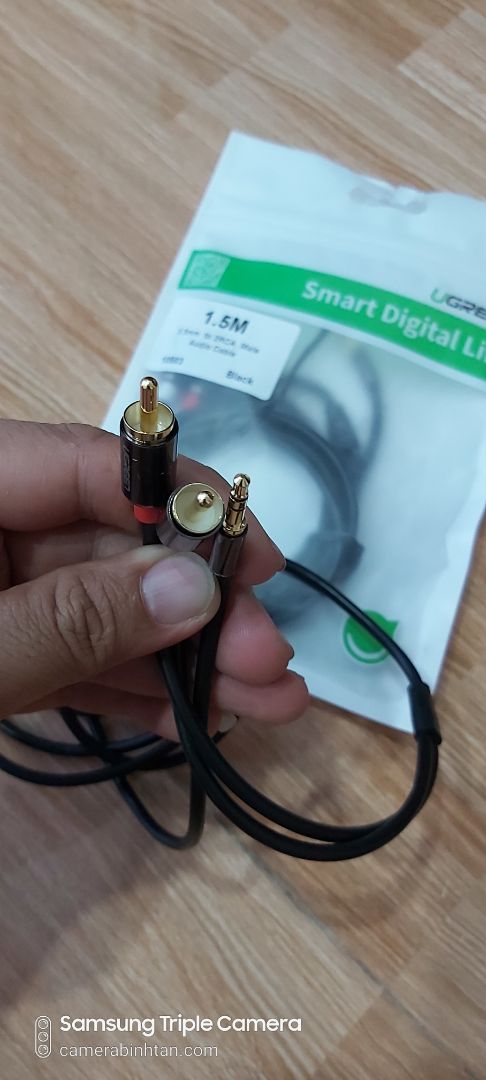 Thông tin chính thức của Ban Giám hiệu ĐH Y Dược TP HCM:
Bộ Y tế Canada Va To chuc Y te The gioi (WHO) thông báo cho công chúng rằng cúm (virus Corona) lần này là nghiêm trọng. Phương pháp phòng ngừa là giữ cho cổ họng ẩm, đừng để cổ họng bị khô. Do đó, đừng để khát nước vì một khi màng trong cổ họng của bạn bị khô, virus sẽ xâm nhập vào cơ thể bạn trong vòng 10 phút. Người lớn nên uống nước ấm 50-80cc, và 30-50cc cho trẻ, tuỳ theo độ tuổi. Bất cứ khi nào bạn cảm thấy cổ họng bị khô, đừng chờ đợi, hãy giữ nước trong tay. Đừng uống nhiều cùng một lúc vì nó không giúp ích gì, thay vào đó hãy tiếp tục giữ ẩm cho cổ họng. Cho đến cuối tháng 3, tránh đến những nơi đông người, đeo khẩu trang khi cần thiết đặc biệt là trên tàu hỏa hoặc phương tiện giao thông công cộng. Tránh thực phẩm chiên hoặc cay và nạp thêm vitamin C cho cơ thể
Các triệu chứng / được mô tả là:
1. sốt cao
2. ho kéo dài sau khi sốt
3. Trẻ em dễ mắc bệnh
4. Người lớn thường cảm thấy khó chịu, đau đầu và chủ yếu liên quan đến hô hấp
5: rất dễ lây qua tiếp xúc
Ai có các group thì nhân rộng cho mọi người cùng biết./.
?camerabinhtan.com Thông tin chính thức của Ban Giám hiệu ĐH Y Dược TP HCM:
Bộ Y tế Canada Va To chuc Y te The gioi (WHO) thông báo cho công chúng rằng cúm (virus Corona) lần này là nghiêm trọng. Phương pháp phòng ngừa là giữ cho cổ họng ẩm, đừng để cổ họng bị khô. Do đó, đừng để khát nước vì một khi màng trong cổ họng của bạn bị khô, virus sẽ xâm nhập vào cơ thể bạn trong vòng 10 phút. Người lớn nên uống nước ấm 50-80cc, và 30-50cc cho trẻ, tuỳ theo độ tuổi. Bất cứ khi nào bạn cảm thấy cổ họng bị khô, đừng chờ đợi, hãy giữ nước trong tay. Đừng uống nhiều cùng một lúc vì nó không giúp ích gì, thay vào đó hãy tiếp tục giữ ẩm cho cổ họng. Cho đến cuối tháng 3, tránh đến những nơi đông người, đeo khẩu trang khi cần thiết đặc biệt là trên tàu hỏa hoặc phương tiện giao thông công cộng. Tránh thực phẩm chiên hoặc cay và nạp thêm vitamin C cho cơ thể
Các triệu chứng / được mô tả là:
1. sốt cao
2. ho kéo dài sau khi sốt
3. Trẻ em dễ mắc bệnh
4. Người lớn thường cảm thấy khó chịu, đau đầu và chủ yếu liên quan đến hô hấp
5: rất dễ lây qua tiếp xúc
Ai có các group thì nhân rộng cho mọi người cùng biết./.
?camerabinhtan.com