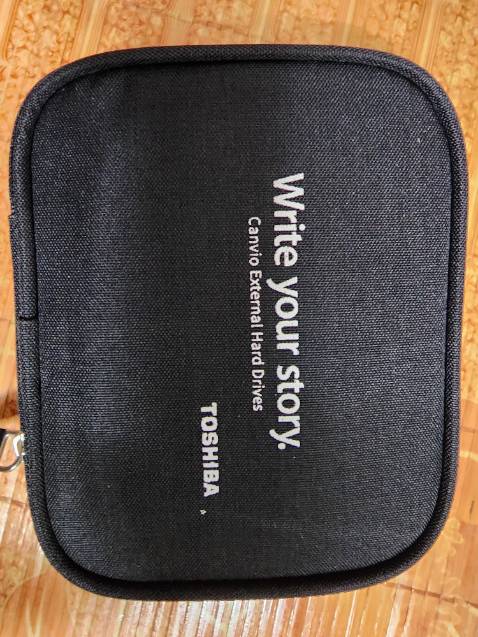 Thích cái màu xanh nhưng mà màu xanh hết hàng rồi nên là lấy sang màu trắng hi vọng là dùng bền cắm vào máy thì còn 931 GB sản phẩm gọn nhẹ Thích cái màu xanh nhưng mà màu xanh hết hàng rồi nên là lấy sang màu trắng hi vọng là dùng bền cắm vào máy thì còn 931 GB sản phẩm gọn nhẹ