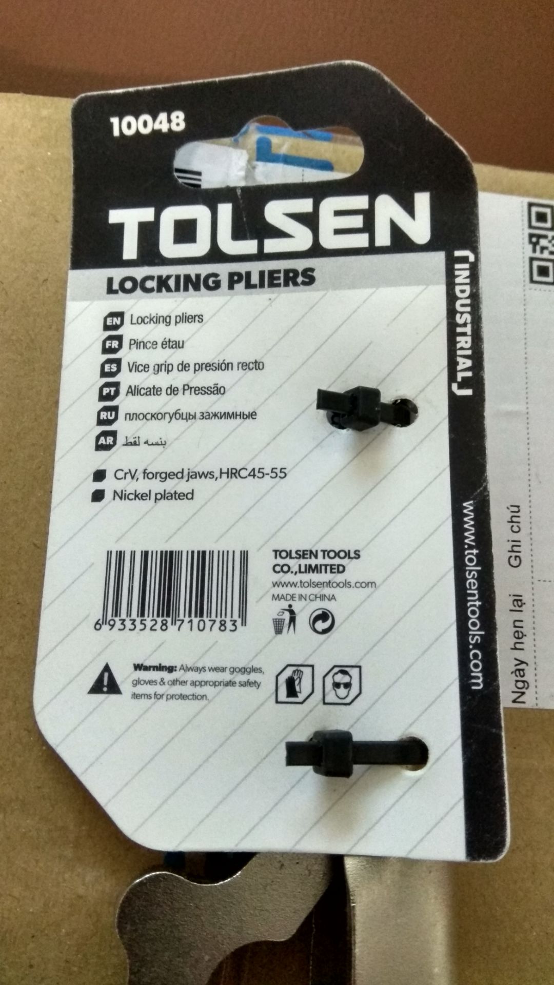 Chất lượng sản phẩm tạm ổn. Cầm cũng chắc tay, lẫy khóa kìm mở, đóng dễ. Tuy sản phẩm cũng thấy ghi mã 10048 nhưng hình thức và thông số  không giống với hình mẫu và thông tin quảng cáo. Chi tiết gia công chưa đc sắc sảo, vẫn còn bavia và thông số độ cứng  chỉ là HRC45-HRC55. Chứ không phải HRC52-HRC56 như quảng cáo. Đang cần đồ để làm nên xài tạm vậy. Không khiếu nại đổi trả làm gì nữa.