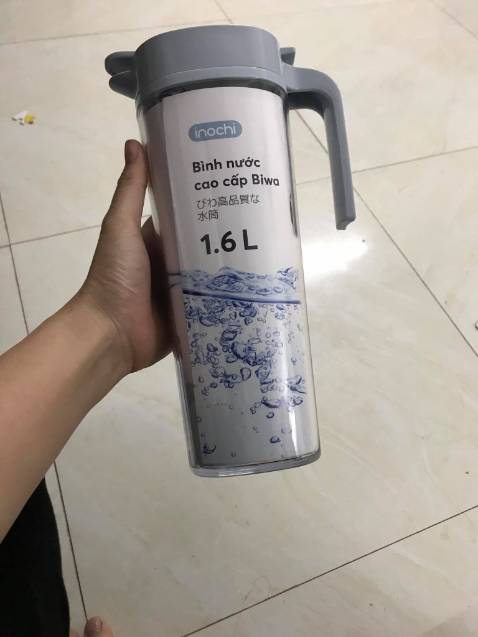 sản phẩm nhỏ gọn, thiết kế xinh xắn. dễ dàng sử dụng. có nút đóng mở ở trên. màu sắc đẹp. phù hợp với các gia đình. mình mua nhiều sản phẩm nhưng shop đóng gói rất chắc chắn và cẩn thận. tiki giao hàng nhanh.