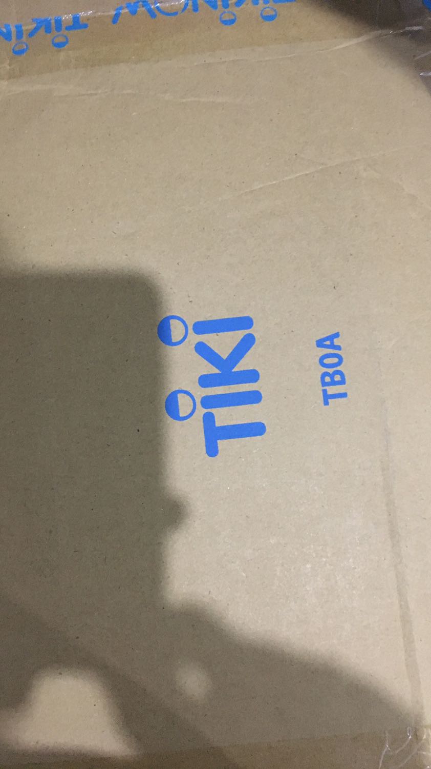 Đóng gói chắc chắn, giao hàng nhiệt tình, sách đẹp, nói chung là hài lòng.