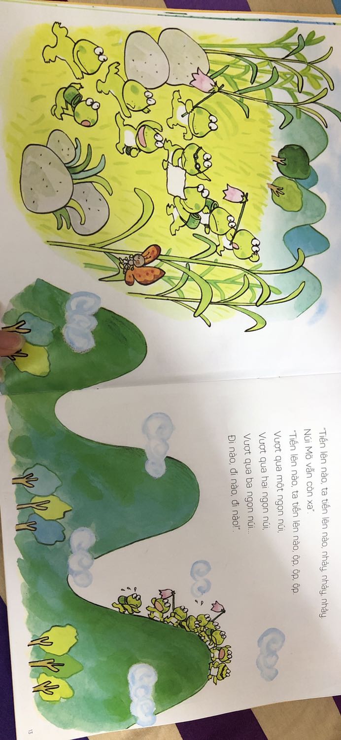 Sản phẩm chất lượng. Bé nhà mình hơn 5 tuổi tuy rất thích sách nhưng đây là lần đầu tiên bé xem đến đâu cười thành tiếng đến đó, bắt mẹ đọc mà quên cả cơn buồn ngủ. Lựa chọn ehon luôn là 1 chọn lựa sáng suốt ạ ?