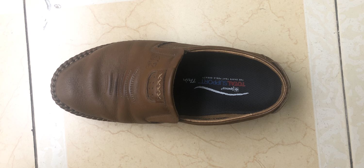 Đóng gói cẩn thận; giao hàng nhanh, lịch sự; sp giá cao nhưng chất lượng; shop thông tin chính xác về size. Tks