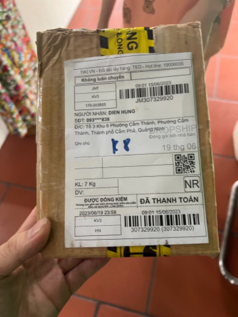 Tiki tiếp tay *** đảo khách hàng, đơn hàng không đến 1 lạng dám ghi 7kg, hàng ko đúng đơn đặt