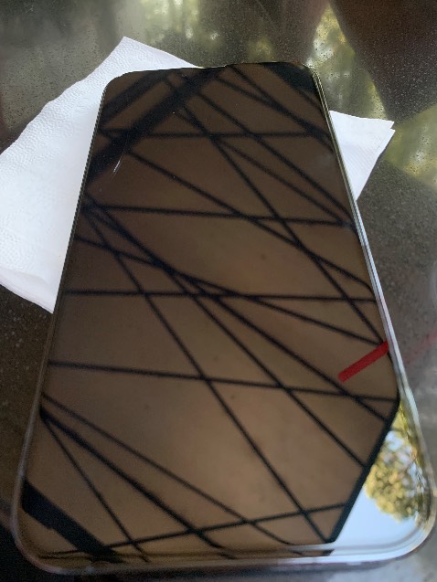 Xài được 5 ngày là bể luôn mặc dù không hề rớt 😂