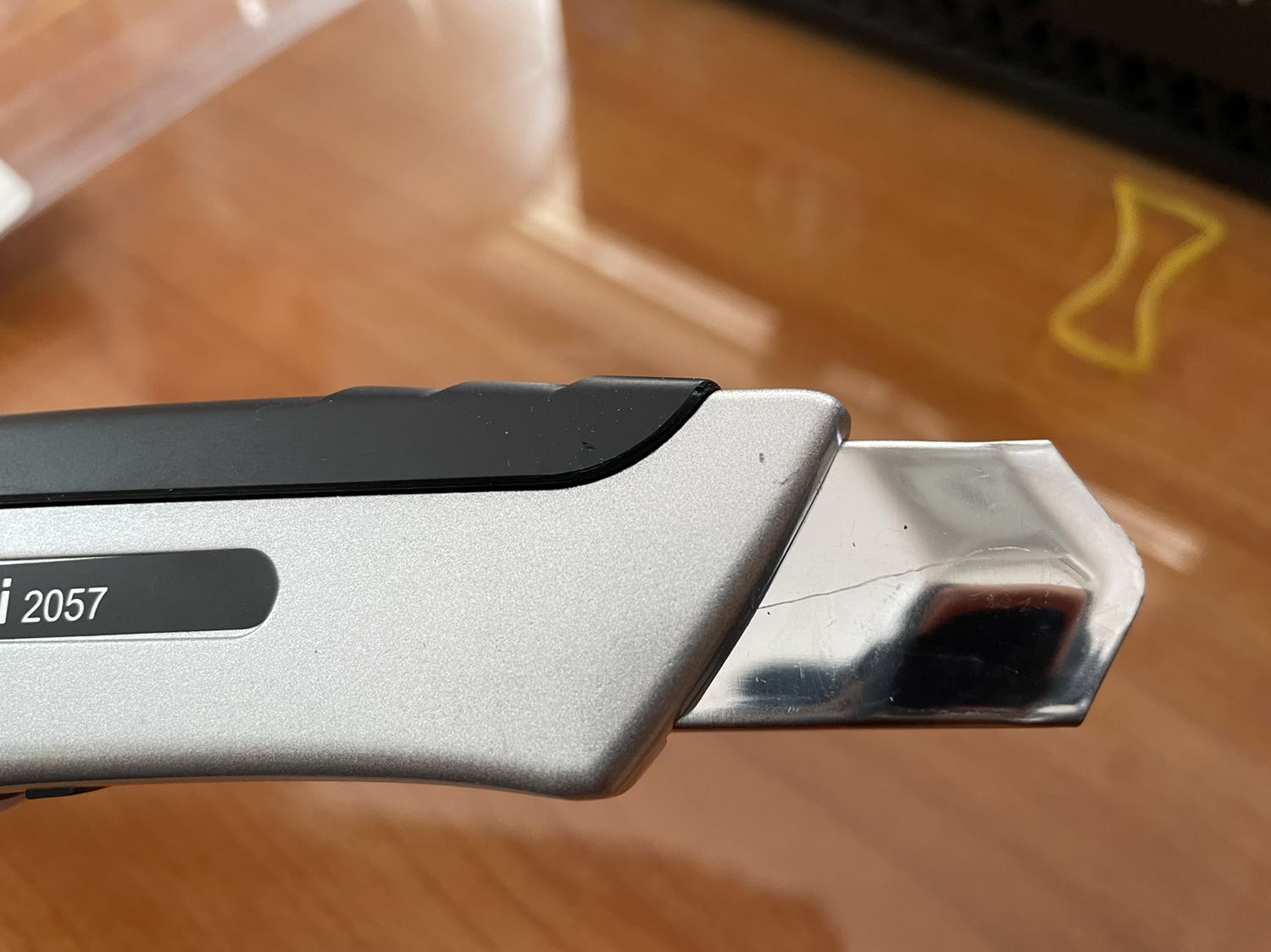 Hàng mới mua mà trầy trụa như hàng đã được sử dụng ! Thất vọng