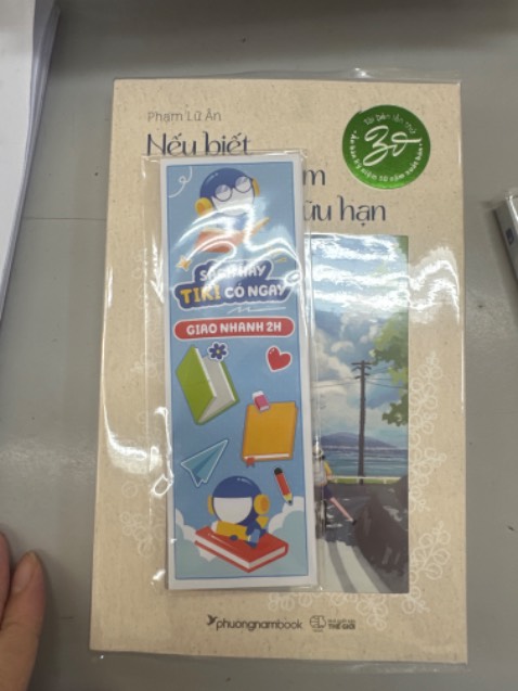 Đong gói cẩn thận. Sách đc bọc. Mới