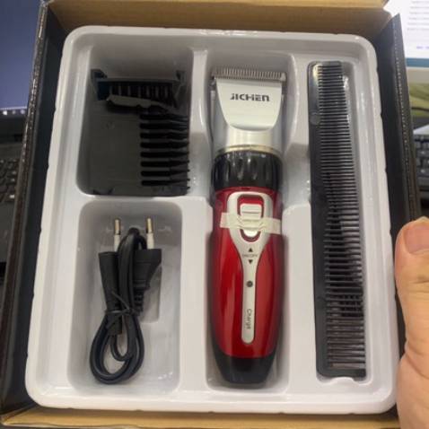 Sản phẩm rất tốt, dễ dàng sử dụng. Cầm trên tay rất chắc chắn, đáng đồng tiền bát gạo. Máy chạy êm, sắc bén. Thời gian giao hàng rất nhanh. Nhân viên nhiệt tình tư vấn cho khách. Mùa dịch này sắm 1 chiếc rồi tự cắt tại nhà cho mấy anh là quá ổn luôn này.